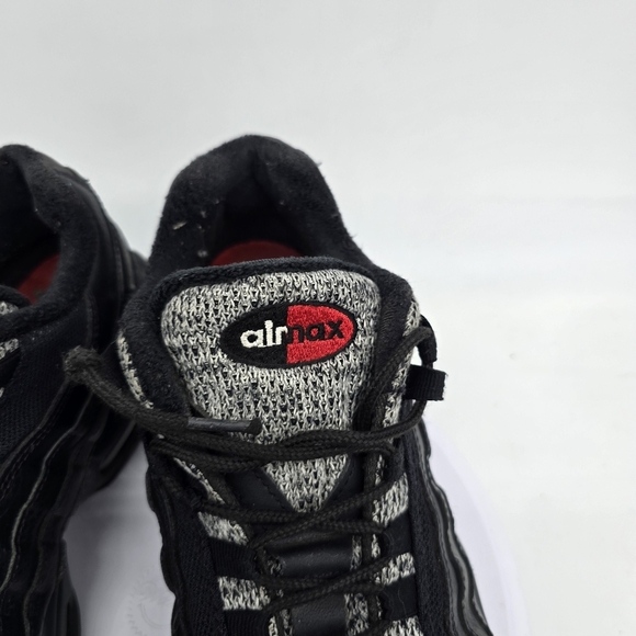 Nike Shoe Men's 11 Air Max 95 Essential Black 749766-065 - Picture 5 of 9
